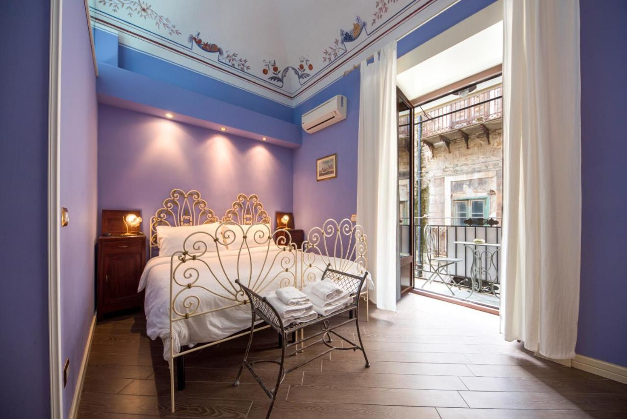 The Palace B&B And Apartments 산토스테파노디카마스트라 외부 사진