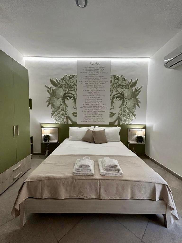 The Palace B&B And Apartments 산토스테파노디카마스트라 외부 사진